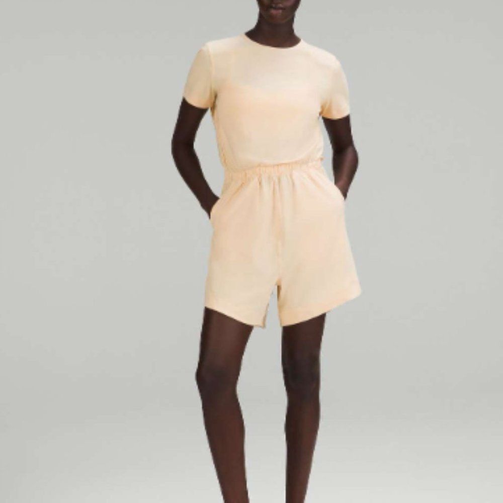 Lululemon Lightweight High-Neck Romper Prosecco size 12